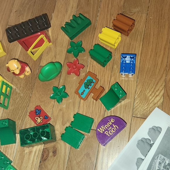 LEGO DUPLO WINNIE THE POOH PIECES 2985 & 2983 INCOMPLETE SET PARTS TREEHOUSE - Picture 7 of 16